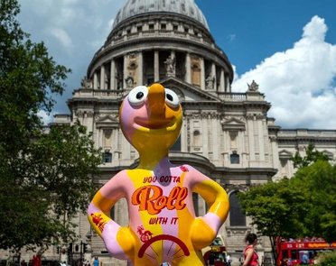 A Morph sculpture outside St Paul's Cathedral